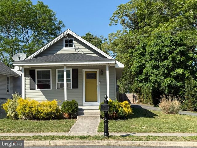 704 W ASHLAND AVE, Pleasantville, NJ 08232