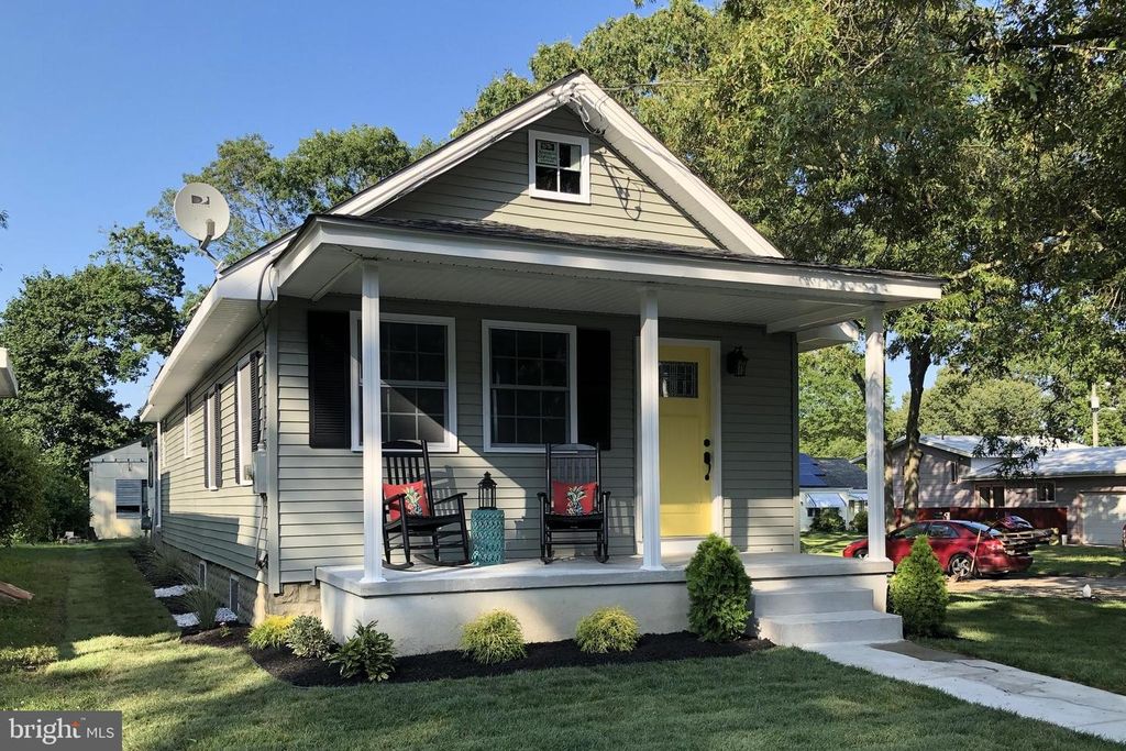 704 W ASHLAND AVE, Pleasantville, NJ 08232