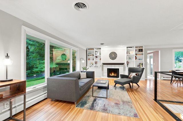 3600 Sunrise Drive E, Minnetonka, MN 55345