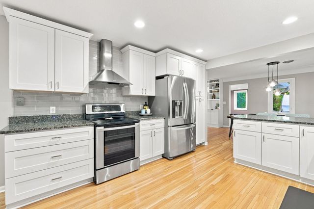 3600 Sunrise Drive E, Minnetonka, MN 55345