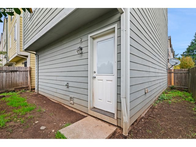 2518 Se 130TH Ave 5, Portland, OR 97236
