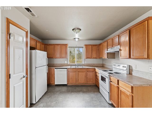 2518 Se 130TH Ave 5, Portland, OR 97236