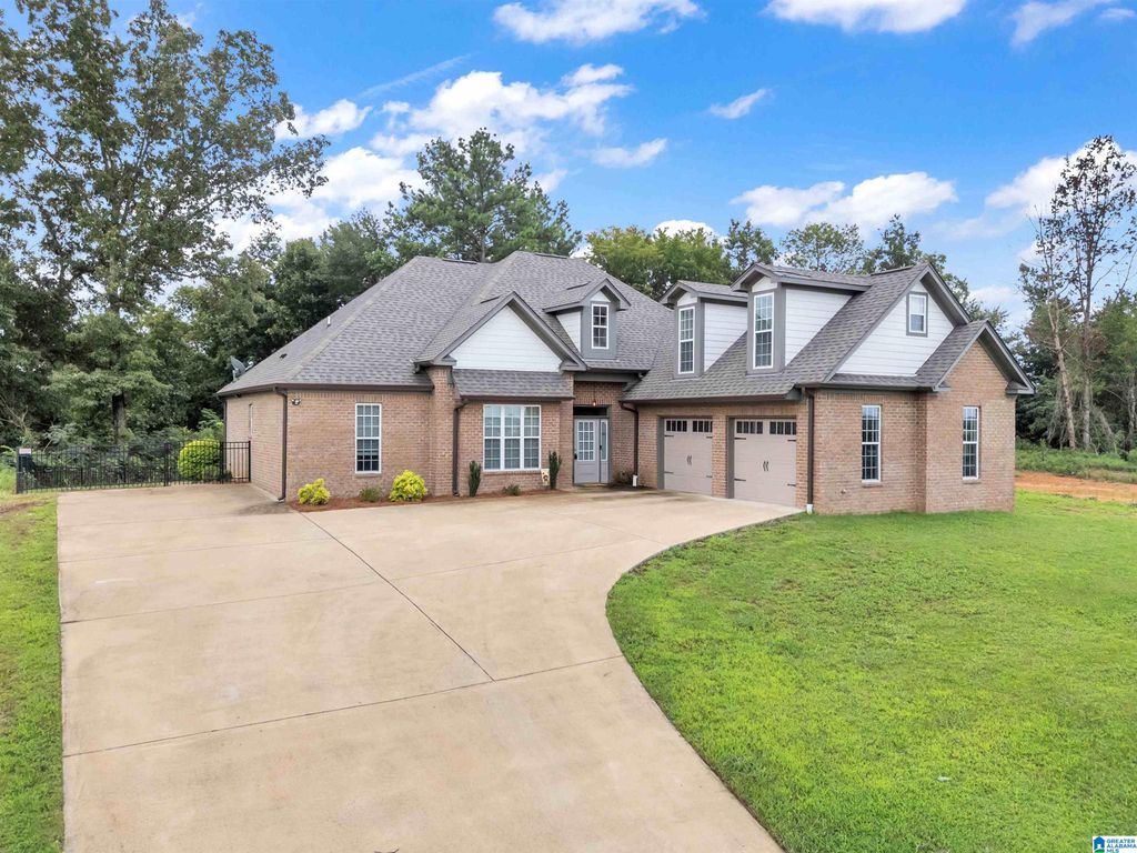 3652 VANDERBILT WAY, Fultondale, AL 35068