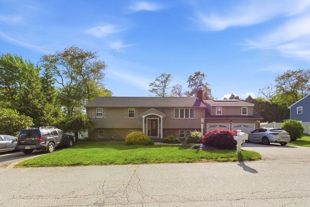 18 Harding St, Milford, MA 01757