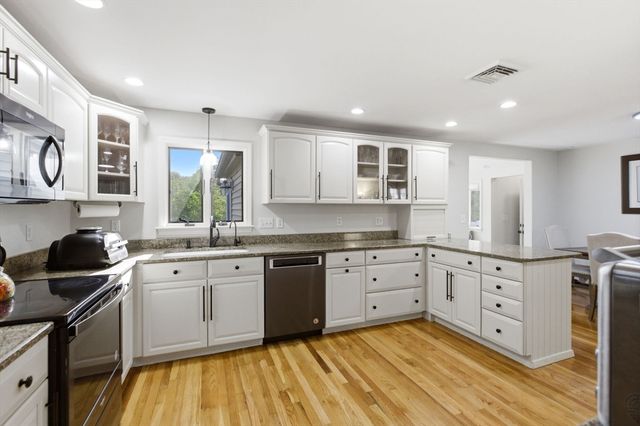 18 Harding St, Milford, MA 01757