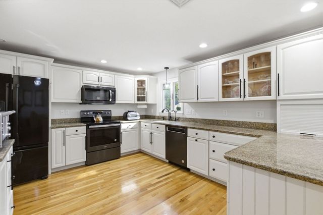 18 Harding St, Milford, MA 01757