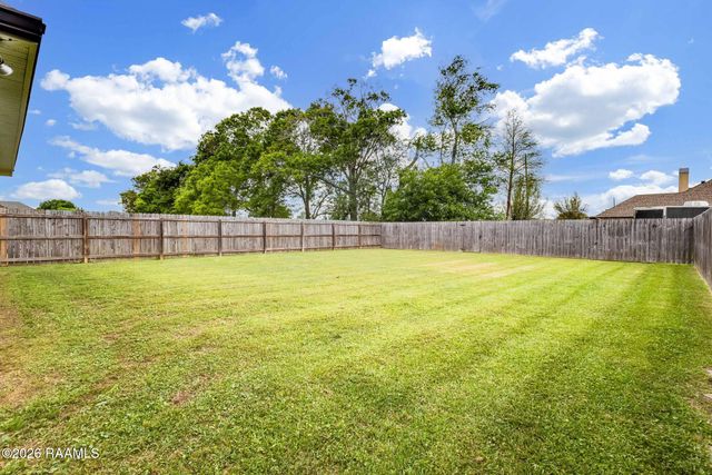 128 Rue Village Road, Maurice, LA 70555