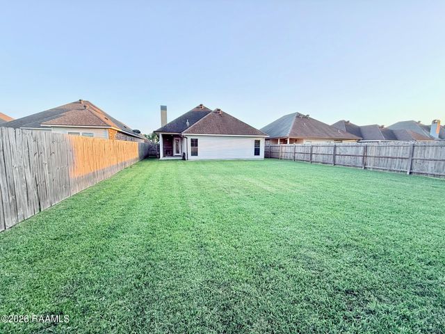 128 Rue Village Road, Maurice, LA 70555