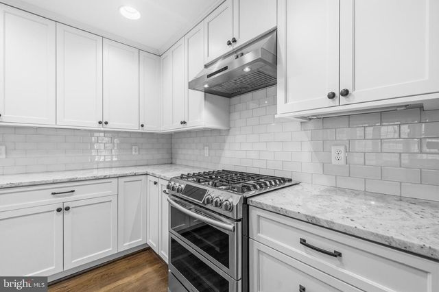 8 WYOMING CT, Bethesda, MD 20816