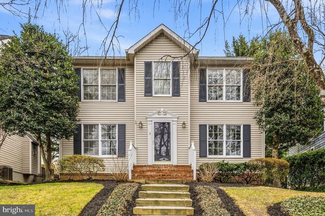 8 WYOMING CT, Bethesda, MD 20816