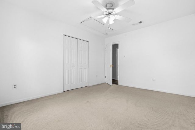 8 WYOMING CT, Bethesda, MD 20816