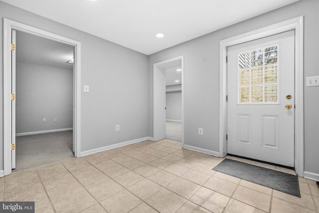 8 WYOMING CT, Bethesda, MD 20816