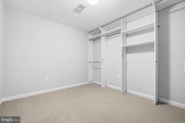 8 WYOMING CT, Bethesda, MD 20816