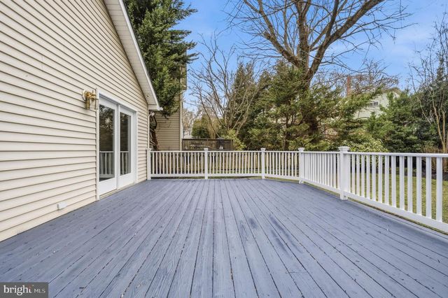 8 WYOMING CT, Bethesda, MD 20816