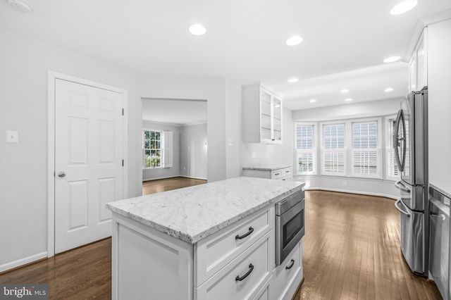 8 WYOMING CT, Bethesda, MD 20816