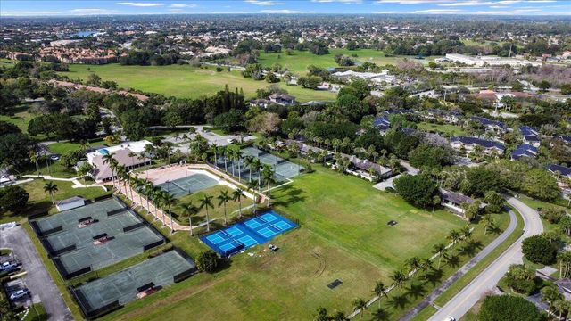 2313 Golf Brook Drive, Wellington, FL 33414