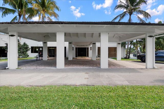 2313 Golf Brook Drive, Wellington, FL 33414