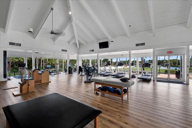2313 Golf Brook Drive, Wellington, FL 33414