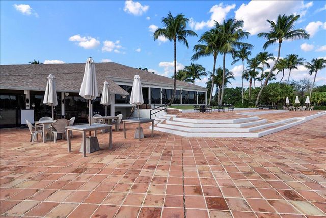 2313 Golf Brook Drive, Wellington, FL 33414