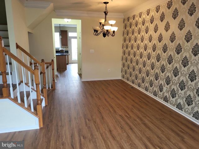 42604 PINE FOREST DR, Chantilly, VA 20152