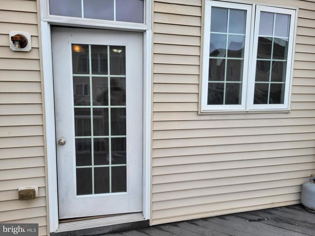 42604 PINE FOREST DR, Chantilly, VA 20152