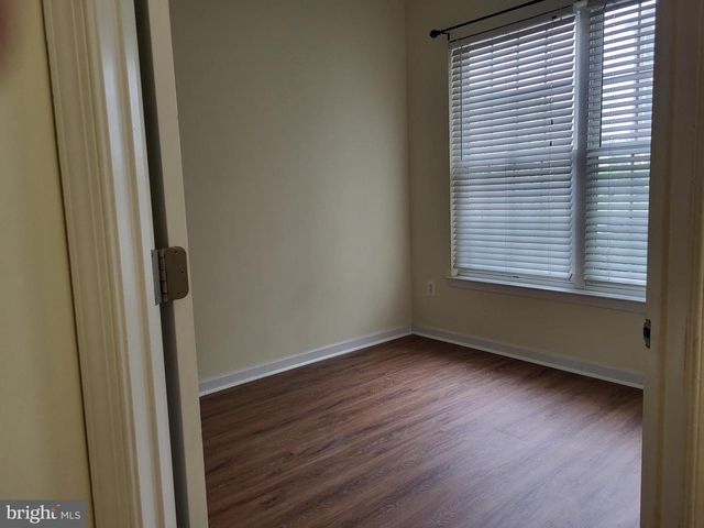 42604 PINE FOREST DR, Chantilly, VA 20152