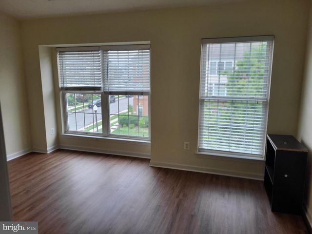 42604 PINE FOREST DR, Chantilly, VA 20152