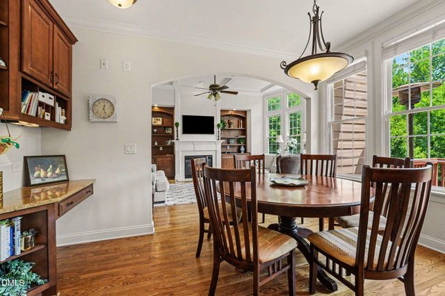 1109 Grogans Mill, Cary, NC 27519