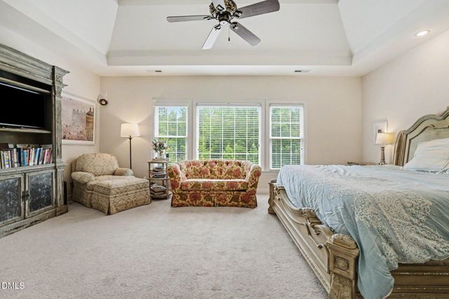 1109 Grogans Mill, Cary, NC 27519