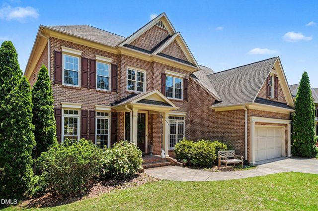 1109 Grogans Mill, Cary, NC 27519