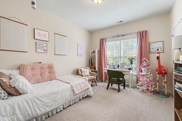 1109 Grogans Mill, Cary, NC 27519