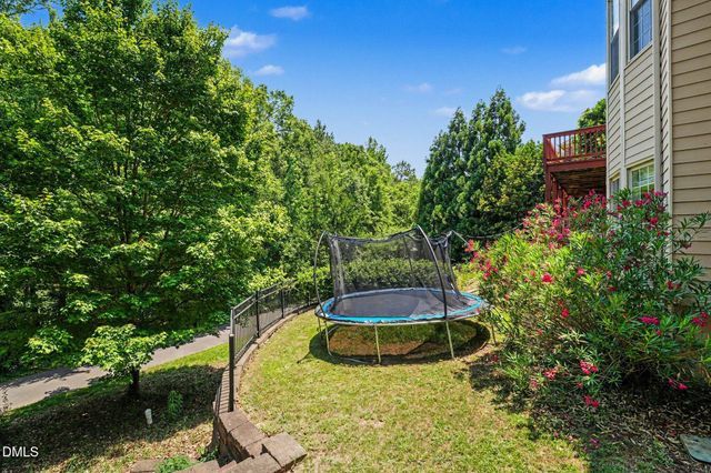 1109 Grogans Mill, Cary, NC 27519