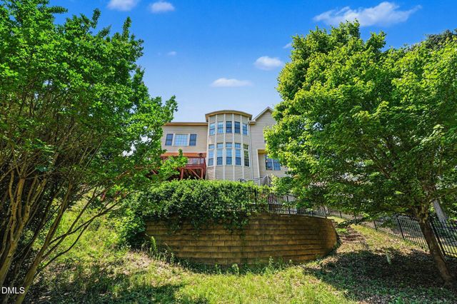 1109 Grogans Mill, Cary, NC 27519