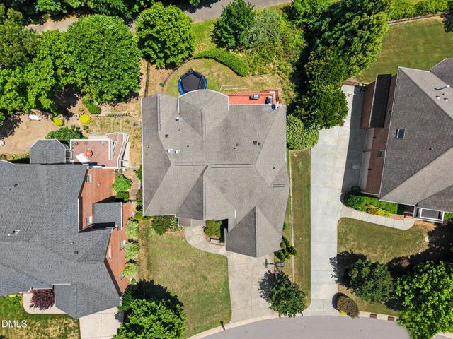 1109 Grogans Mill, Cary, NC 27519