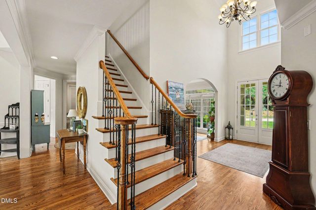 1109 Grogans Mill, Cary, NC 27519