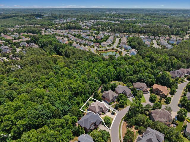 1109 Grogans Mill, Cary, NC 27519