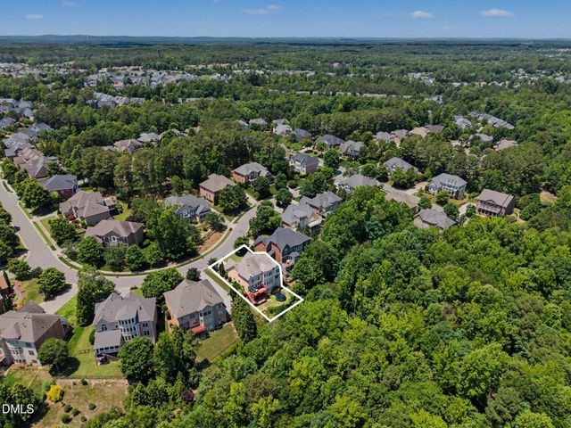 1109 Grogans Mill, Cary, NC 27519