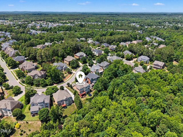1109 Grogans Mill, Cary, NC 27519