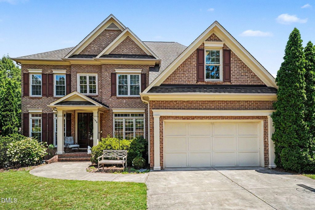 1109 Grogans Mill, Cary, NC 27519