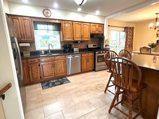 508 Willow Lane, Beecher, IL 60401