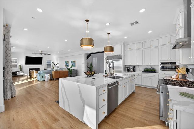14873 Auburn Summit Dr, Folsom, CA 95630