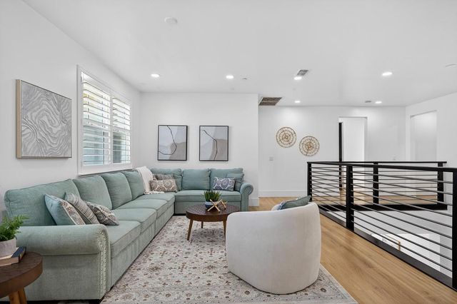 14873 Auburn Summit Dr, Folsom, CA 95630