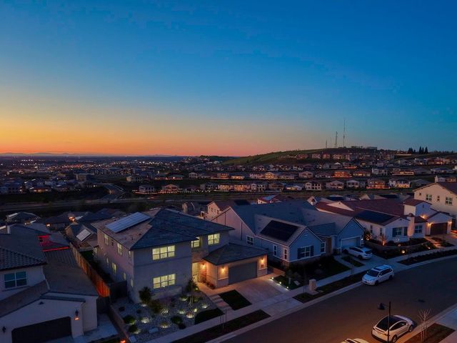 14873 Auburn Summit Dr, Folsom, CA 95630