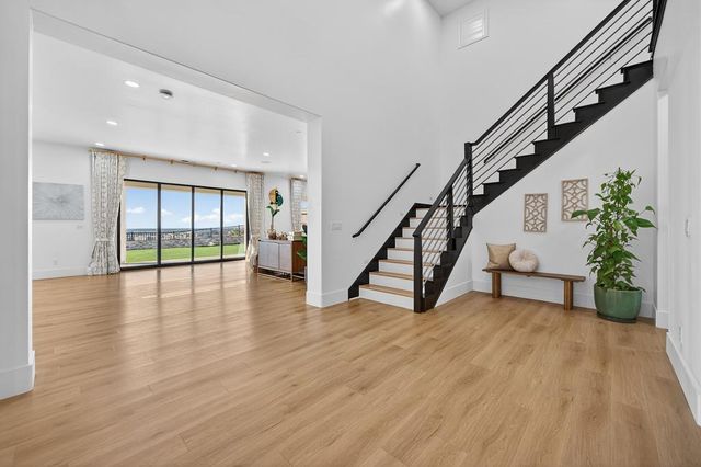 14873 Auburn Summit Dr, Folsom, CA 95630