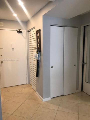 401 Ocean Dr 909, Miami Beach, FL 33139