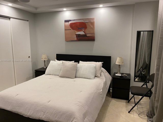 401 Ocean Dr 909, Miami Beach, FL 33139