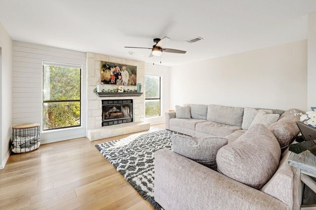 21302 High DR, Lago Vista, TX 78645