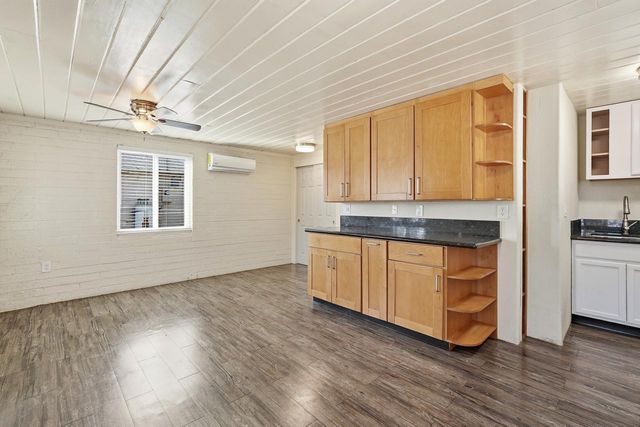 623 S Country Club Drive 8, Mesa, AZ 85210
