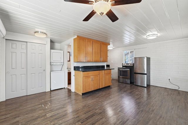 623 S Country Club Drive 8, Mesa, AZ 85210