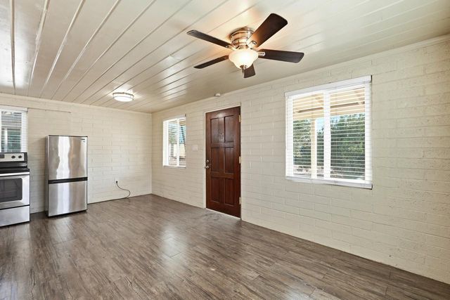 623 S Country Club Drive 8, Mesa, AZ 85210